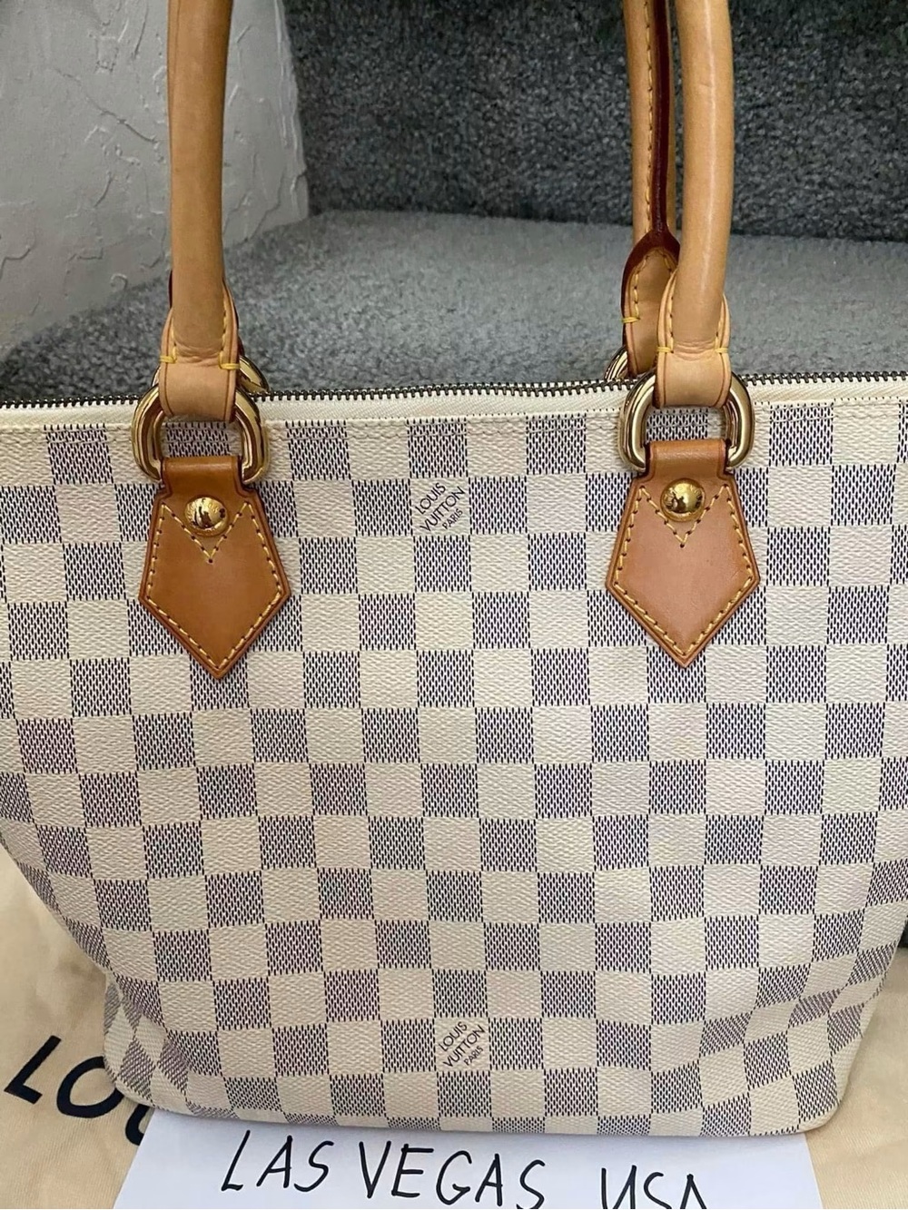 Louis Vuitton Saleya Damier Azur Tote in Cream and Tan Leather PM - Picture 4 of 16